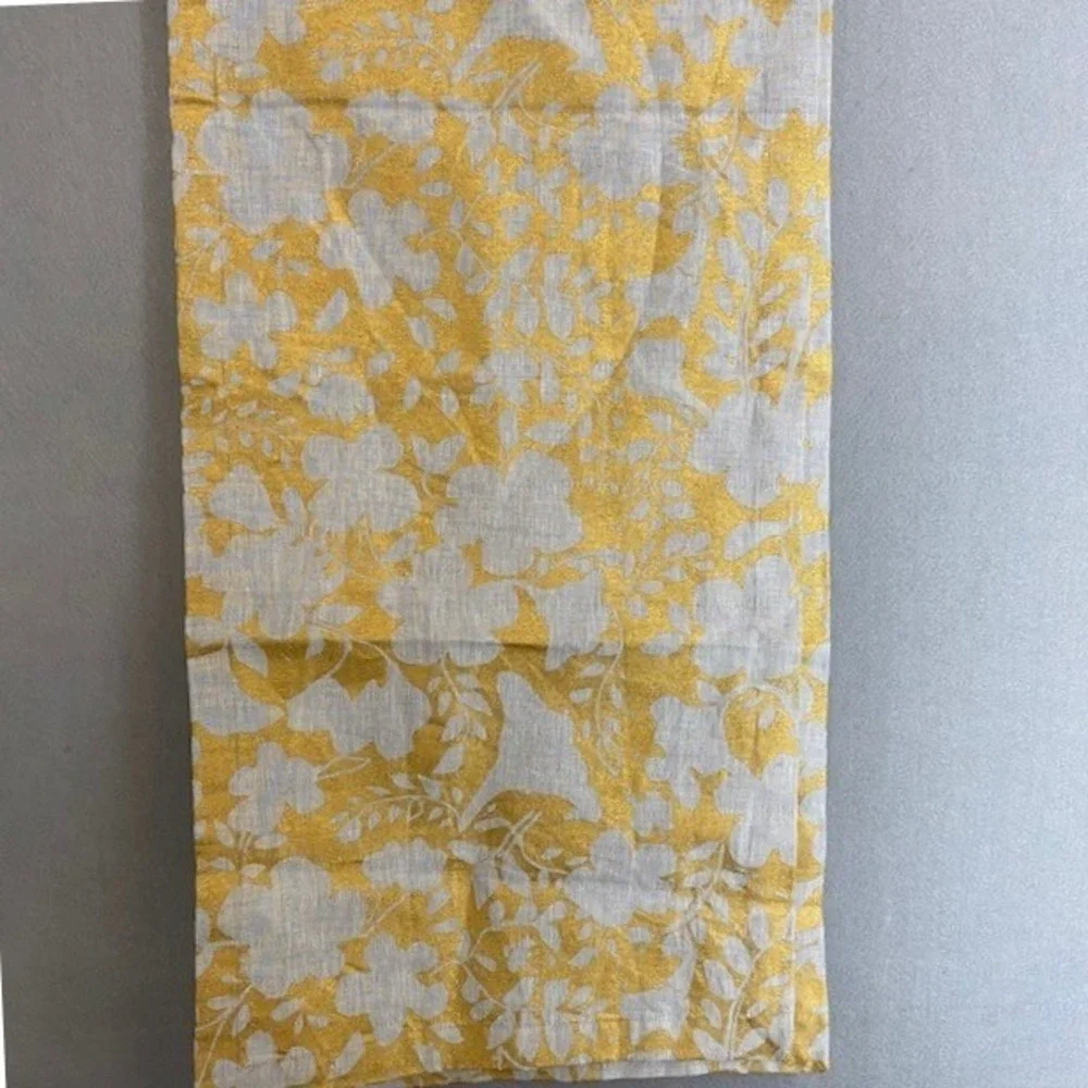 Crate & Barrel Winter Floral Table Runner 14x90 Gold Gray Linen Cotton Metallic